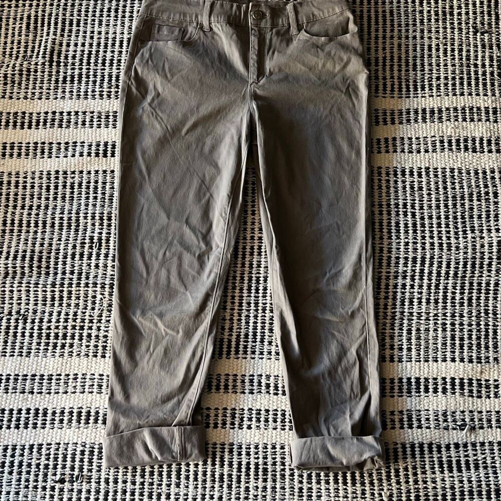 Bandolino Size 6 Taupe brown women’s pants straight leg